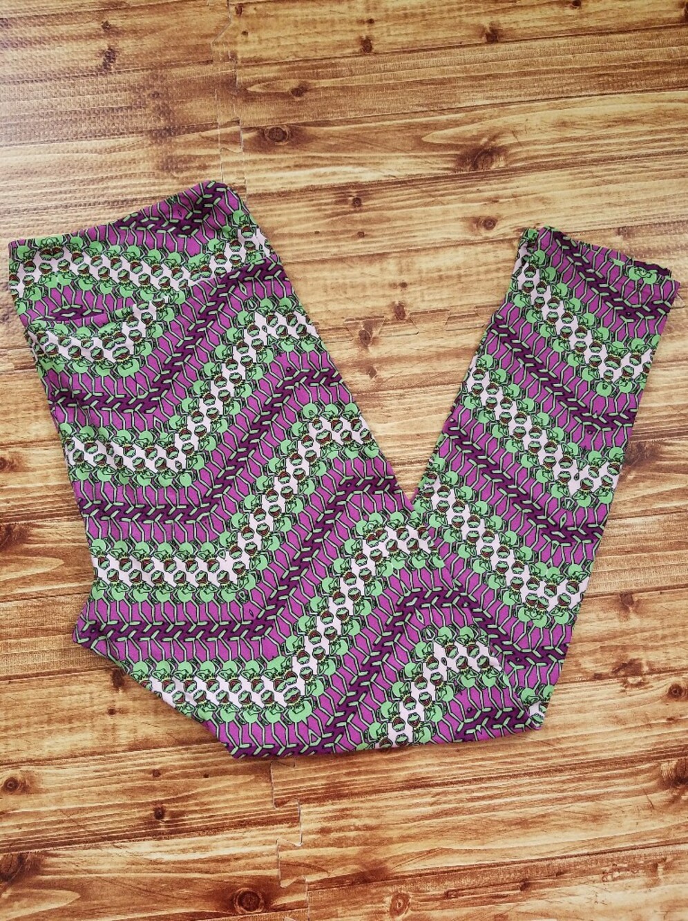LuLaRoe Disney Muppets Kermit Chevron Leggings TC Tall Curvy Purple Green 12-18